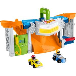 Fisher-Price Little People Hot Wheels Toddler Toy Race and Go Track Set with Lights Sounds & 2 Cars for Pretend Play Kids Ages 18+ Months​